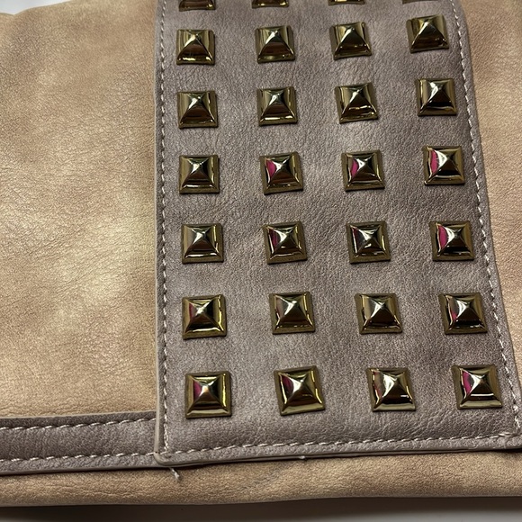 Studded Tan Shoulder/Crossbody or Clutch - Picture 3 of 13